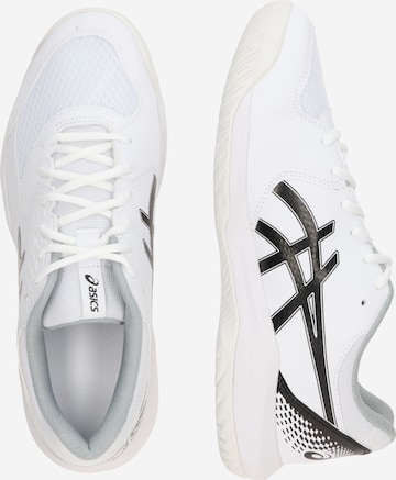 Chaussure de sport ASICS en blanc