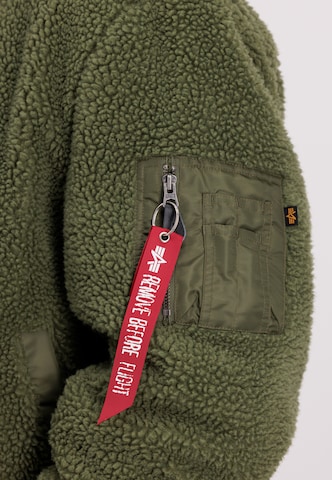 ALPHA INDUSTRIES Kurtka przejściowa w kolorze zielony