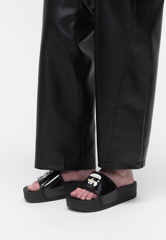 Karl Lagerfeld - Sandalias de dedo en negro: frente