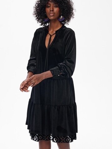 Blue Shadow Kleid‌‌‌‌‌‌‌‌ in Schwarz: Vorderseite