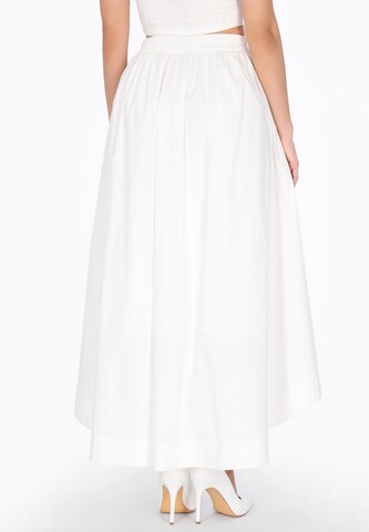 DreiMaster Klassik - Falda en blanco