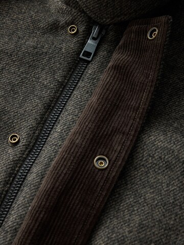 Next Jacke in Grau
