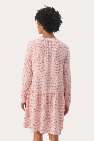 Robe 'Allie' Part Two en rose