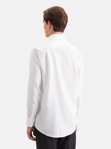 Coupe regular Chemise business SEIDENSTICKER en blanc