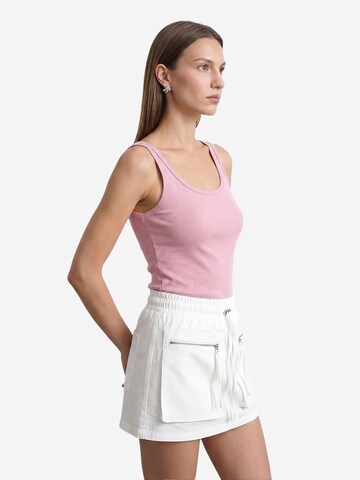 Haut Dilvin en rose