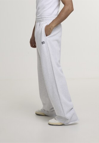 Karl Kani - Loosefit Pantalón '89' en gris