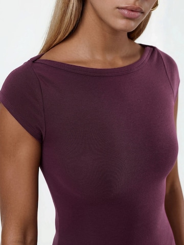 Busem - Blusa em roxo