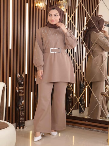 MODAMIHRAM Pantsuit in Beige
