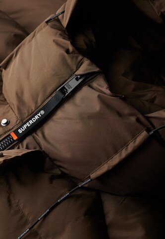 Superdry Tussenjas in Bruin