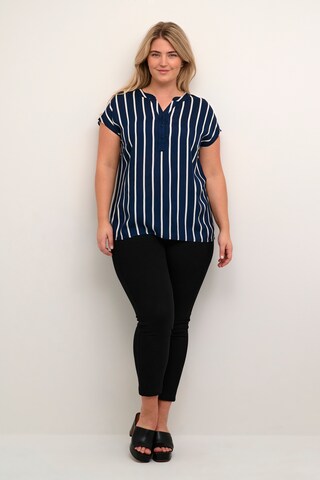 KAFFE CURVE - Blusa 'Sida' em azul