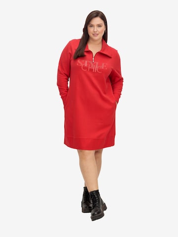 SHEEGO Dress in Red: front