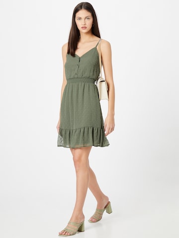 Robe 'Lydia' ABOUT YOU en vert