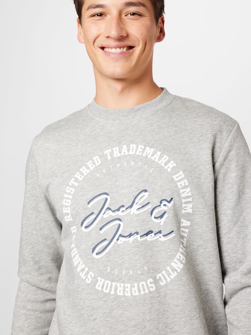JACK & JONES Sweatshirt 'Stamp' in Grey