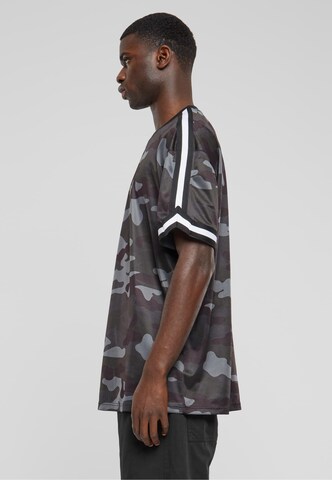 Urban Classics Shirt in Green