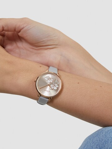 s.Oliver Analog Watch in Grey
