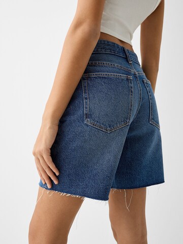 Bershka Loosefit Shorts in Blau