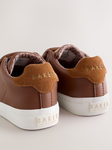 Baker by Ted Baker Sneaker in Braun