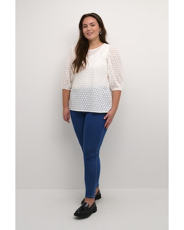 KAFFE CURVE - Blusa en blanco