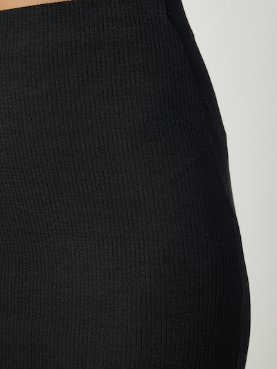 Happiness İstanbul Jupe en noir, Vue avec produit