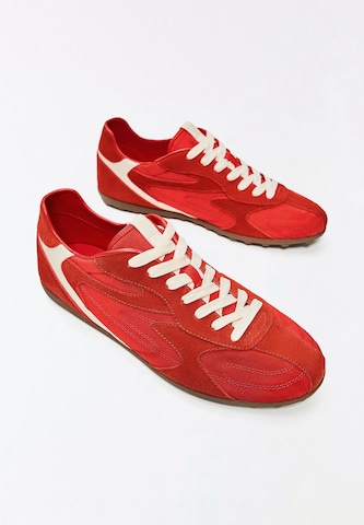 Bershka Platform trainers in Red