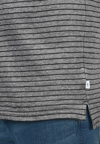 Maglietta 'Pantelis' di !Solid in grigio