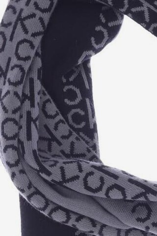 Calvin Klein Scarf & Wrap in One size in Grey