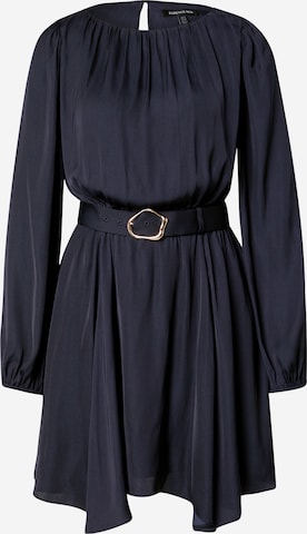 Rochie 'Florentine' de la Forever New pe albastru: față