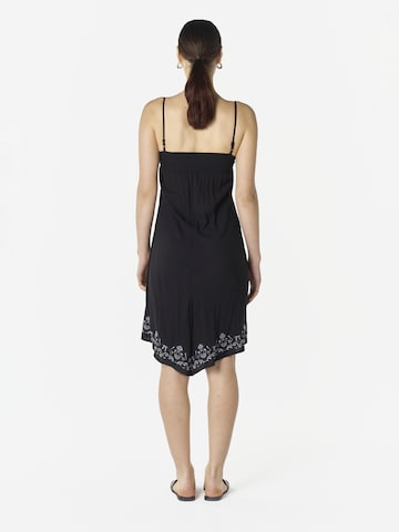 KOROSHI Obleka | črna barva