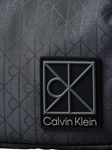 Calvin Klein Crossbody bag in Grey