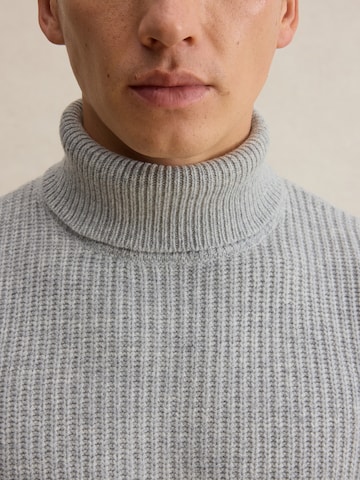 DAN FOX APPAREL Свитер 'Georg' в Серый