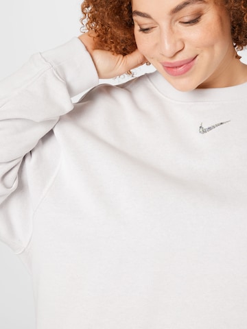Nike Sportswear Sweatshirt in Weiß