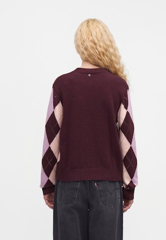 GUESS Pulover | rdeča barva