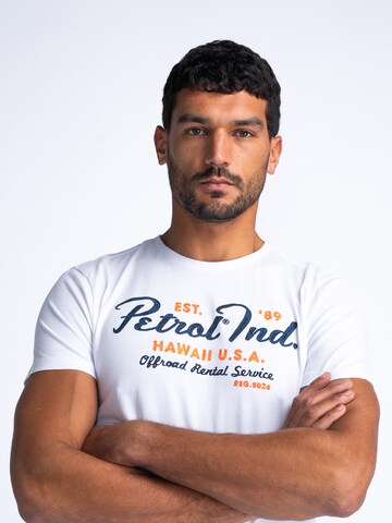 T-Shirt 'Bonfire' Petrol Industries en blanc