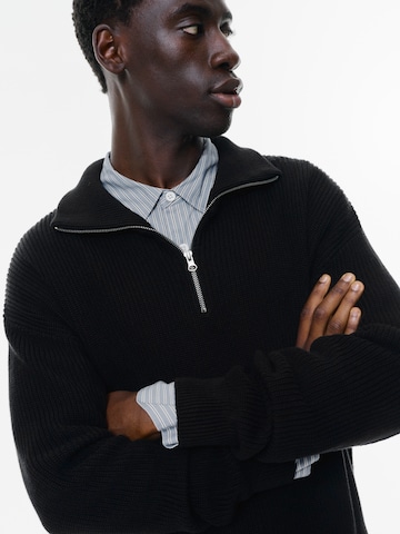 Pull&Bear Sweater in Black