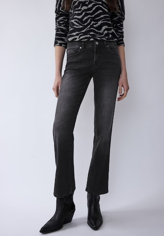 Street One Studio Bootcut Jeans in Schwarz: Vorderseite