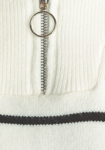 BRUNO BANANI Sweater in White