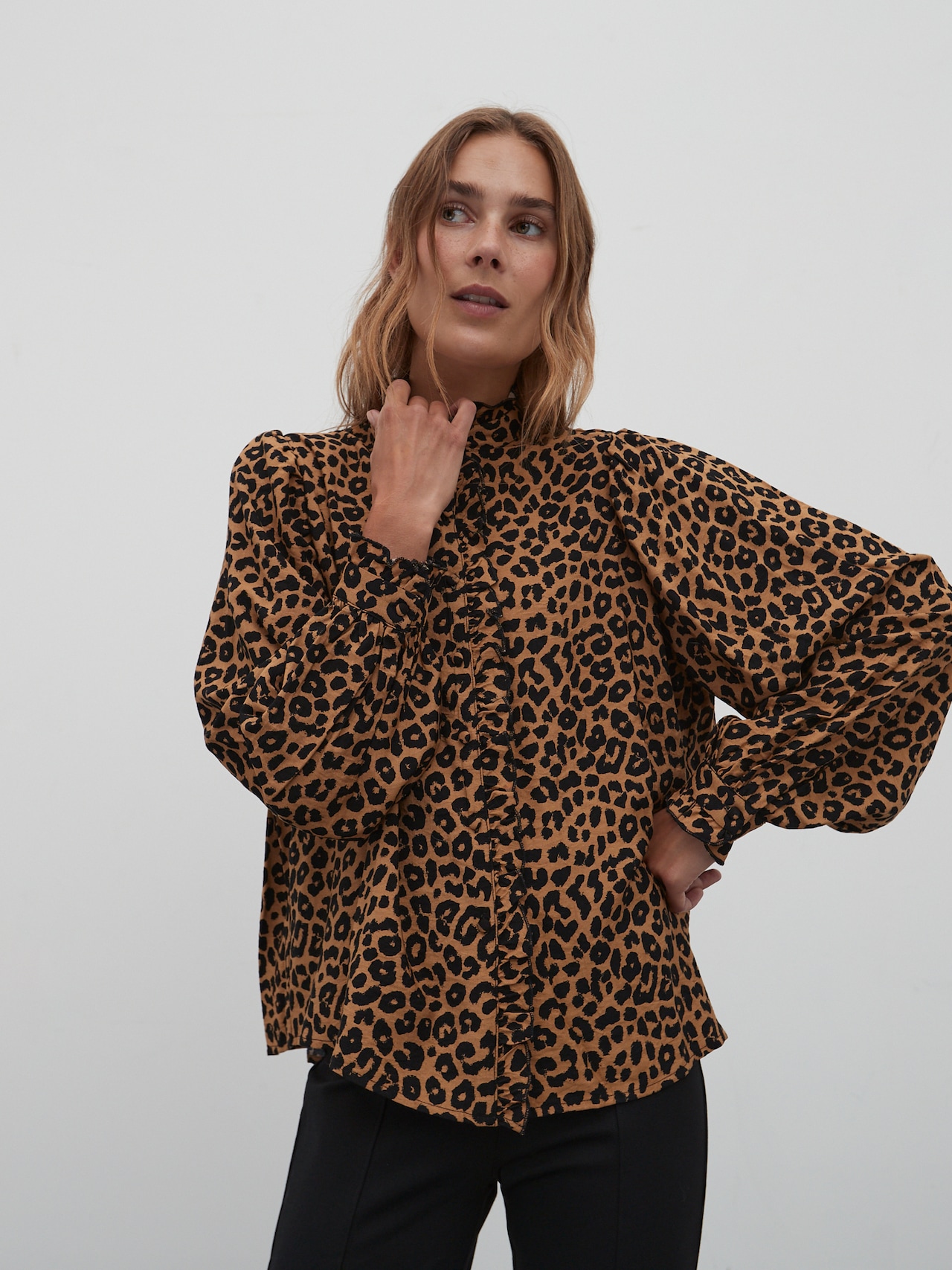 EDITED Blouse 'Rosiel' Bruin