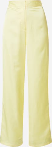 Regular Pantalon NA-KD en jaune : devant