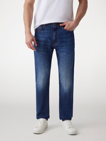 GUESS Regular Jeans 'James' in Blue: front