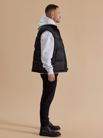 Gilet 'Vincent' DAN FOX APPAREL en noir