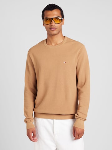 TOMMY HILFIGER Trui 'Essential' in Bruin: voorkant
