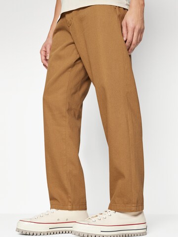 ALPHA INDUSTRIES - Loosefit Pantalón chino en marrón