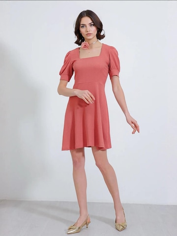 Bigdart Dress in Red