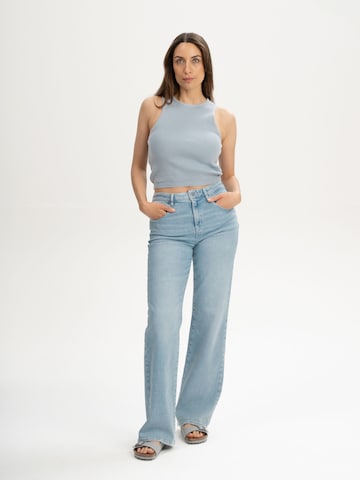 Tops en tricot 'Nikara' MELA en bleu : devant