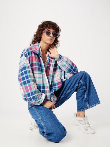 Tommy Jeans Přechodná bunda 'Tartan' – modrá