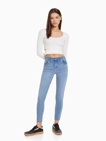 Bershka Skinny Fit Дънки в синьо