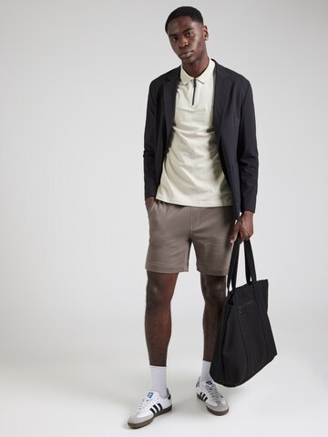 Maglietta 'Passerzip' di BOSS in beige