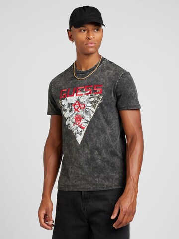 GUESS T-shirt i svart: framsida