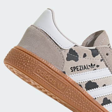ADIDAS ORIGINALS Sneakers 'Handball Spezial' in Grijs