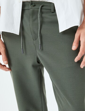 Koton Slimfit Hose in Grün